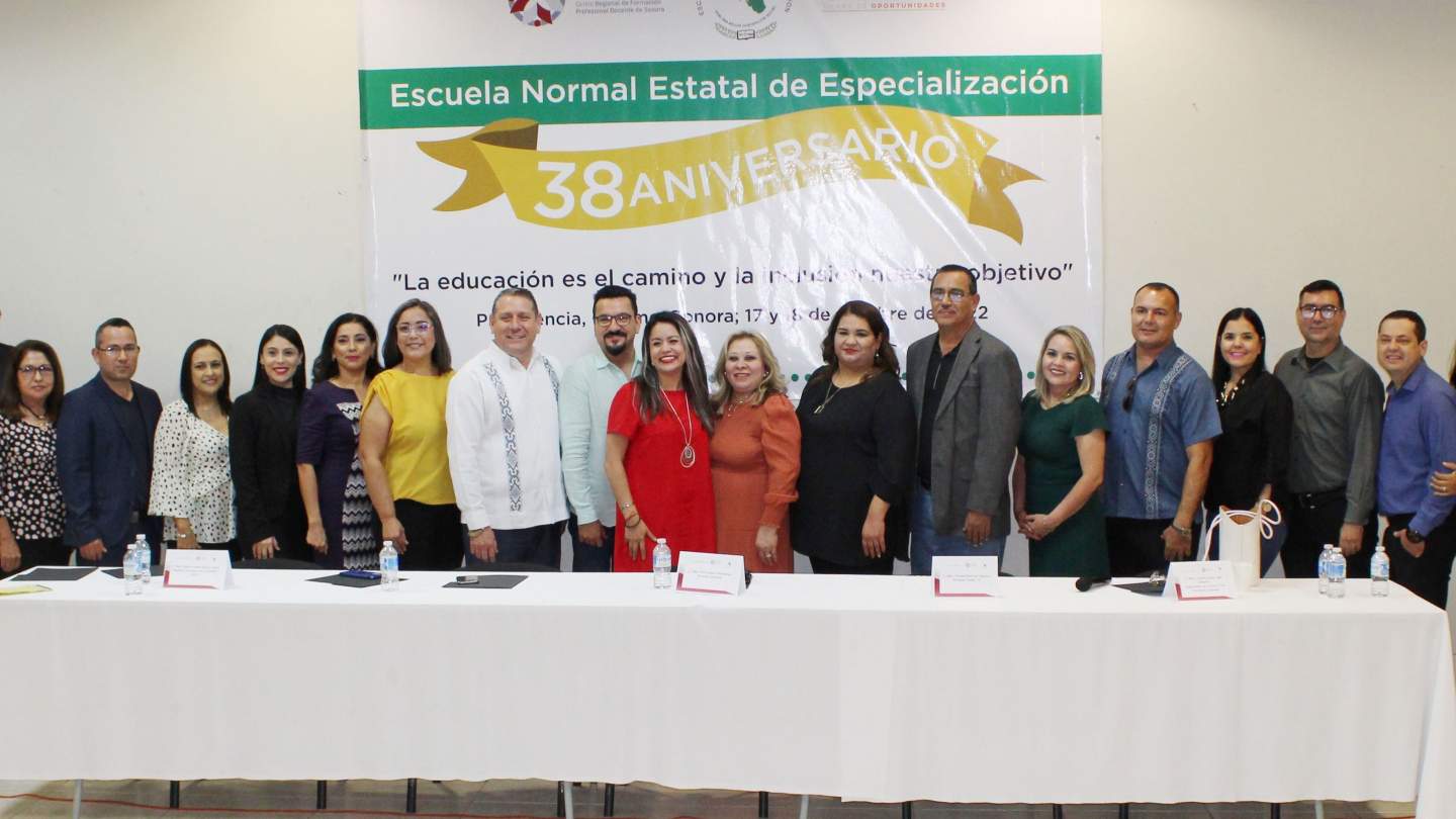 La ENEE, una escuela única en el estado, cumple 38 años de formar profesionales para la educación especial